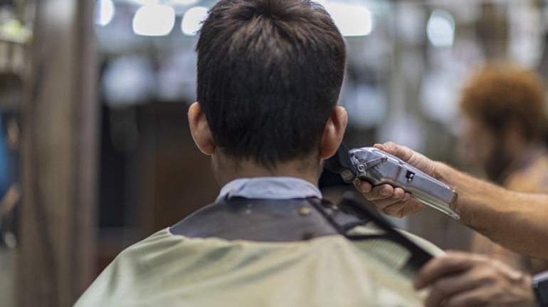 Become the Master of Your Locks or Find the Barber of Your Dreams